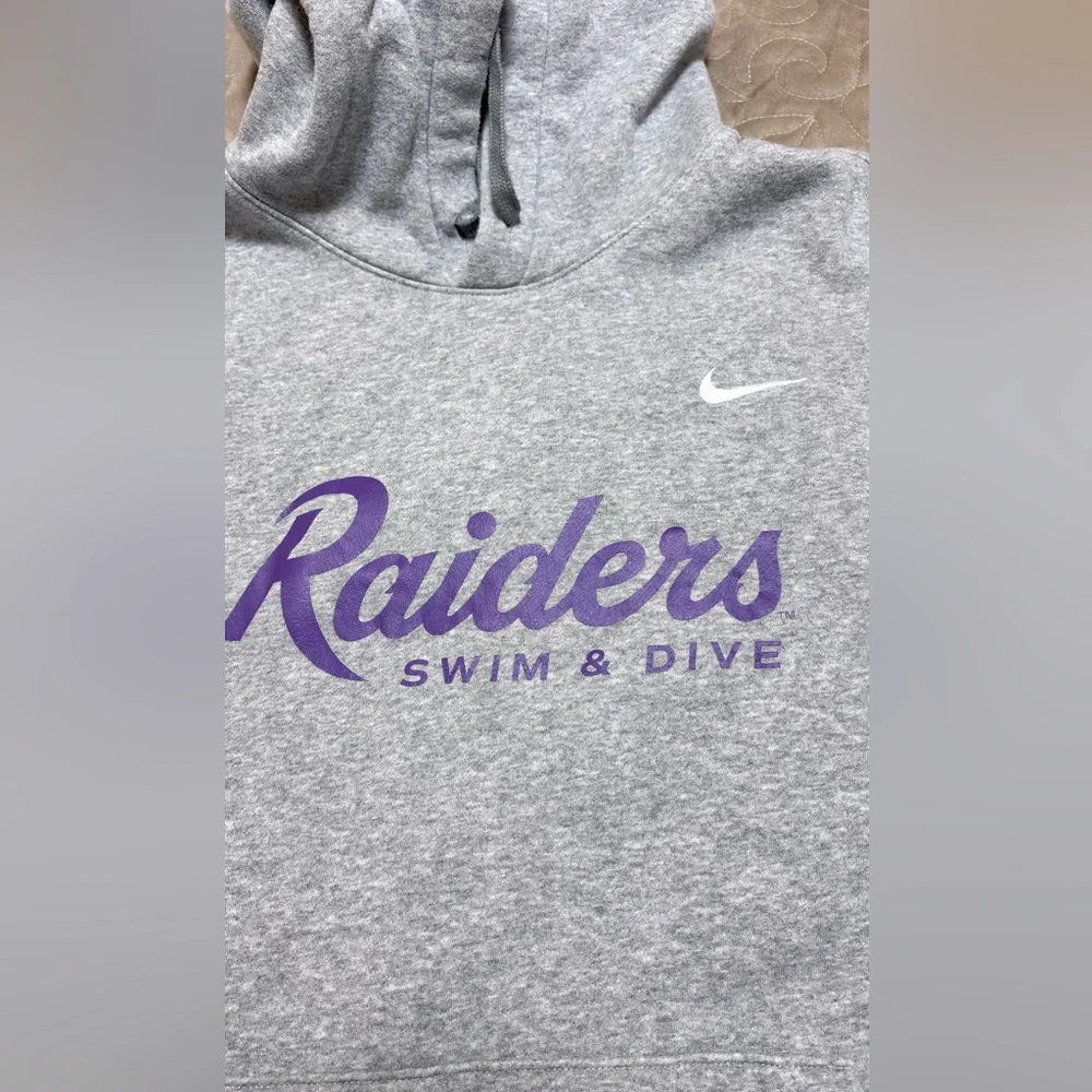 Nike raiders swim